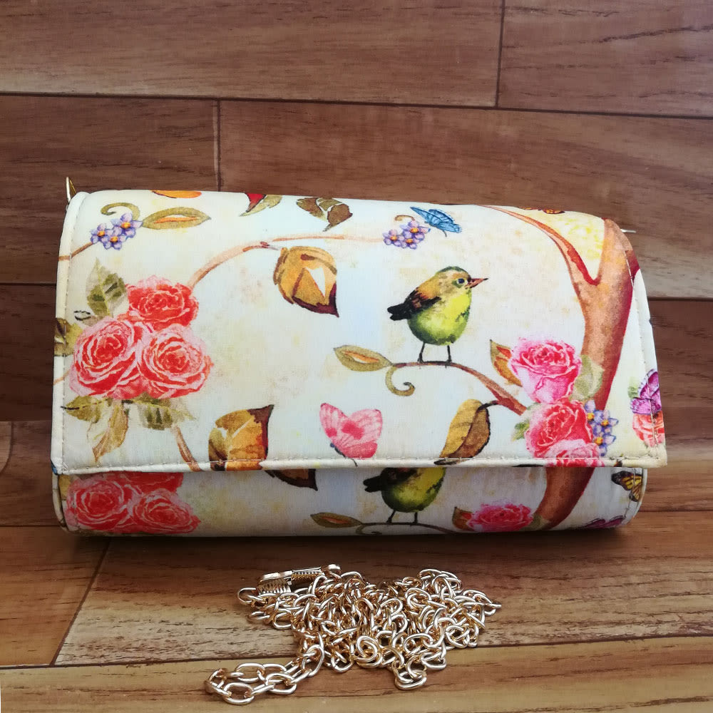 Birds Printed Clutch Winni