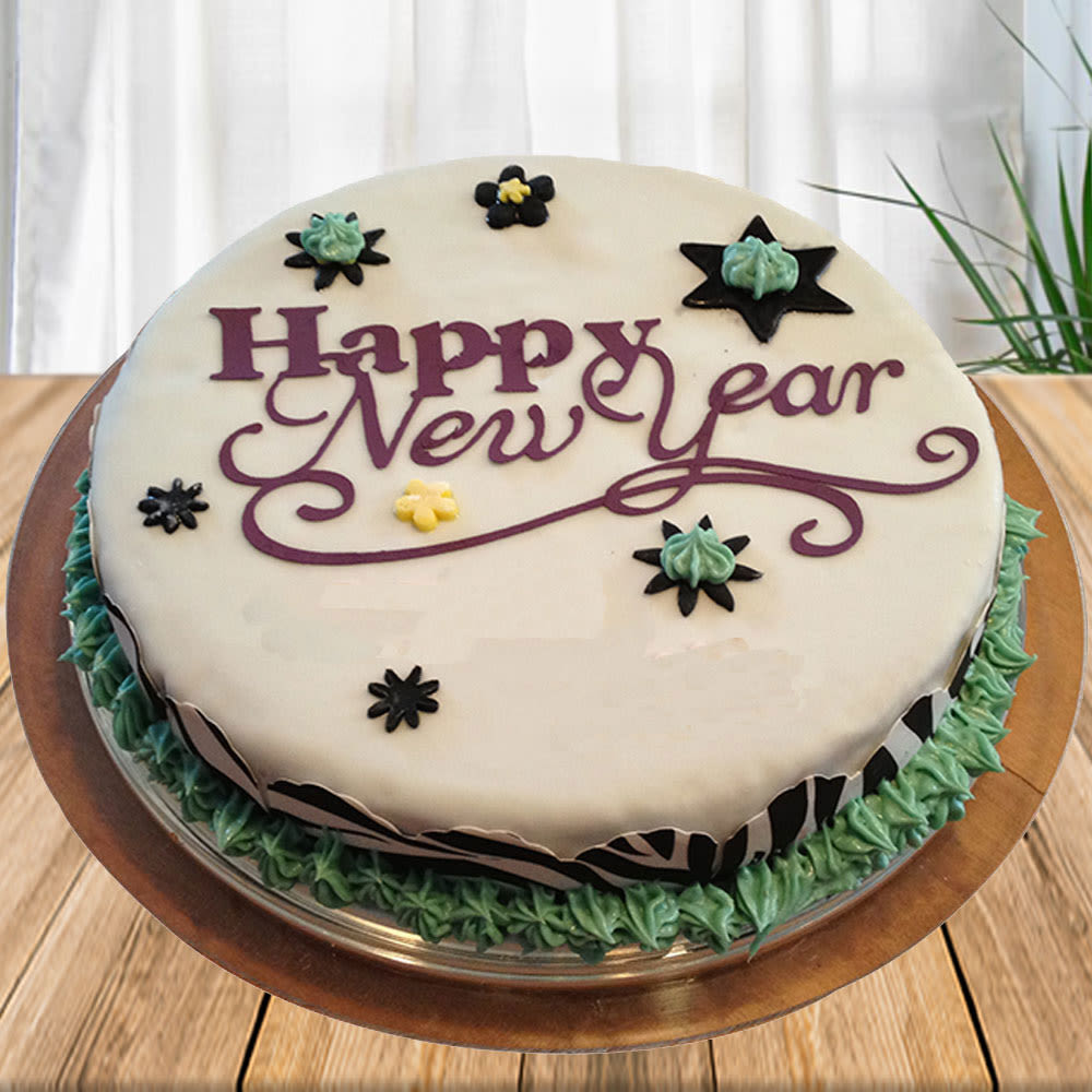 Buy/Send New Year Strawberry Cake Online- Winni | Winni.in