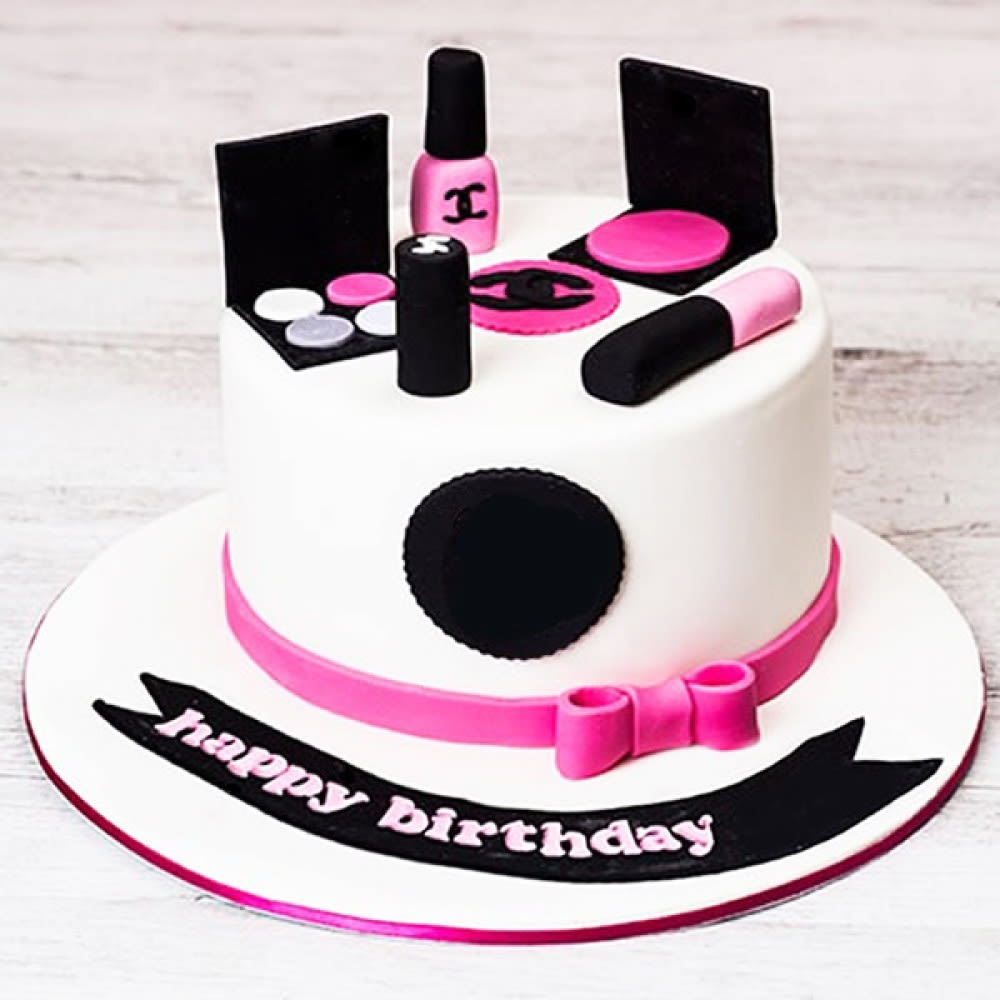 Top 83+ cake with makeup decoration best