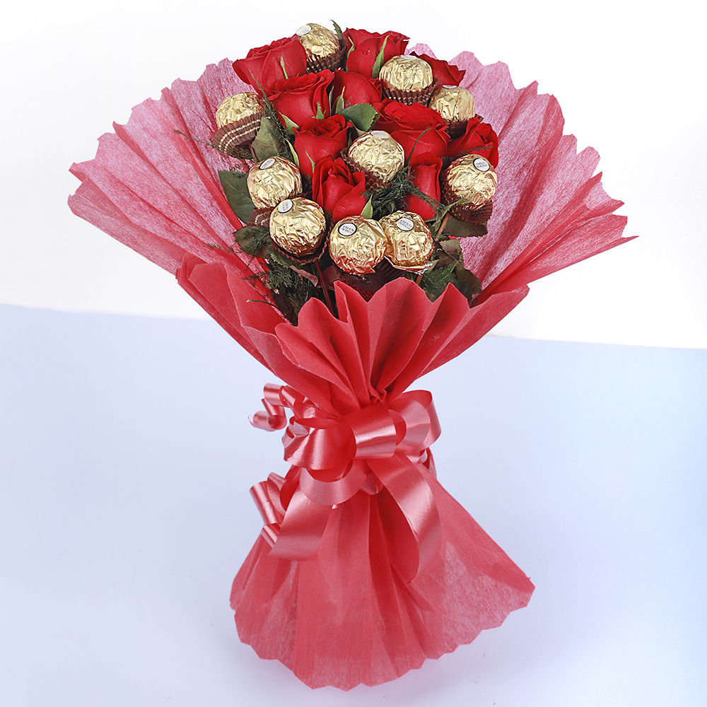 Roses Ferrero Rocher Chocolate Bouquet | Winni.in