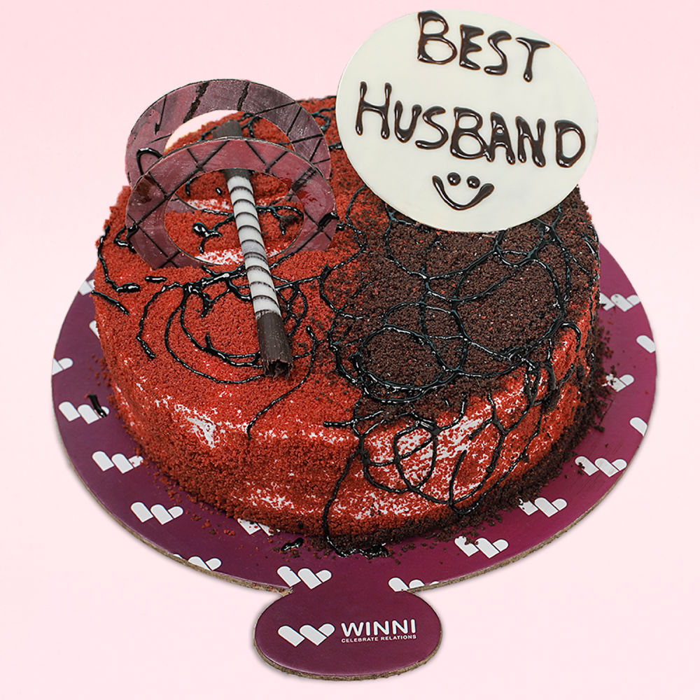 Best Husband Fusion Red Velvet and Chocolate Cake | Winni.in