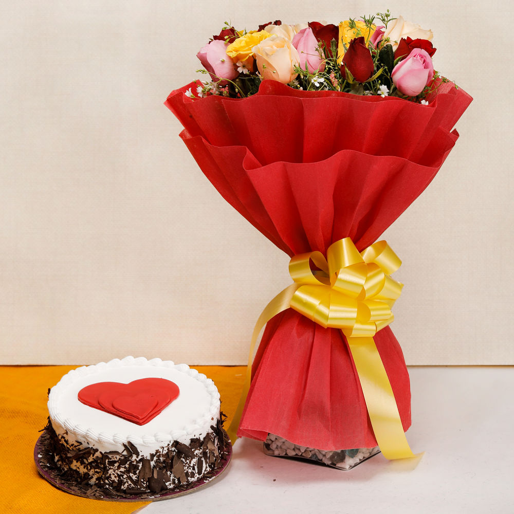 Flowery Vanilla Cake | Buy, Send or Order Online | Winni.in | Winni.in