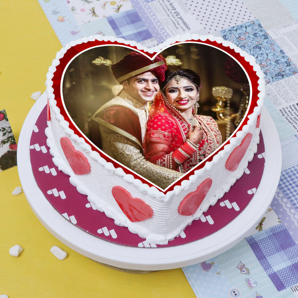 Send romantic design cake for anniversary online by GiftJaipur in Rajasthan