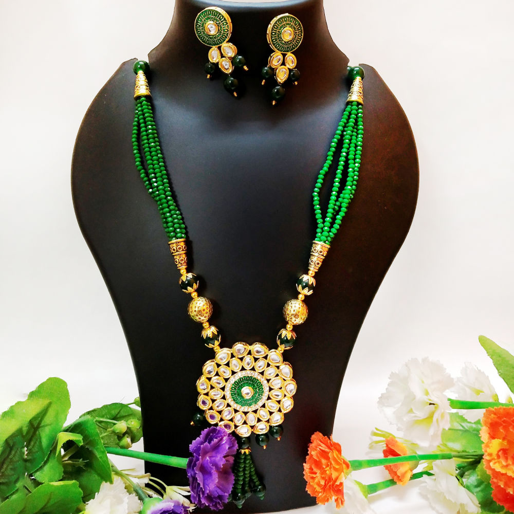 Beautiful deals kundan jewellery