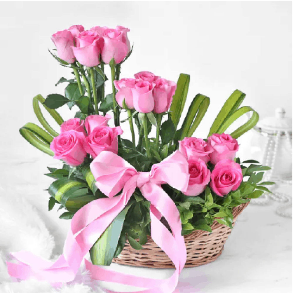 Elegant 18 Blush Pink Roses In Basket | Winni.in
