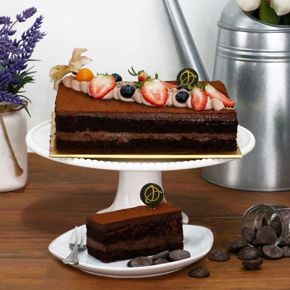 Cake Home Delivery, 3 Hour Delivery Noida, Chocolate Truffle Eggless –  Creme Castle