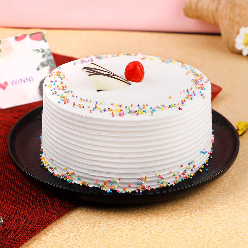 61696 delicious vanilla cake