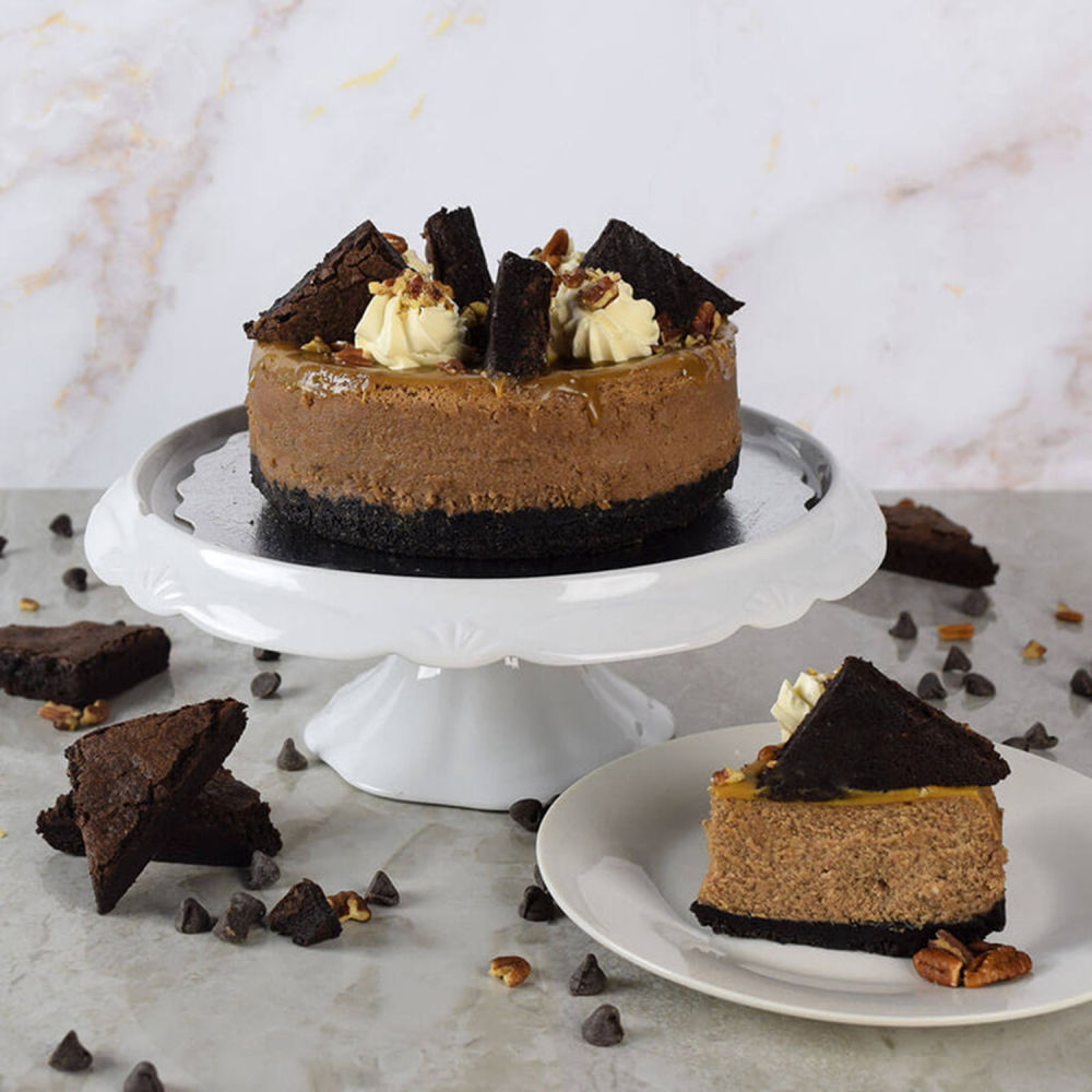 Dark Brown Caramel Fudge Cheesecake Winni