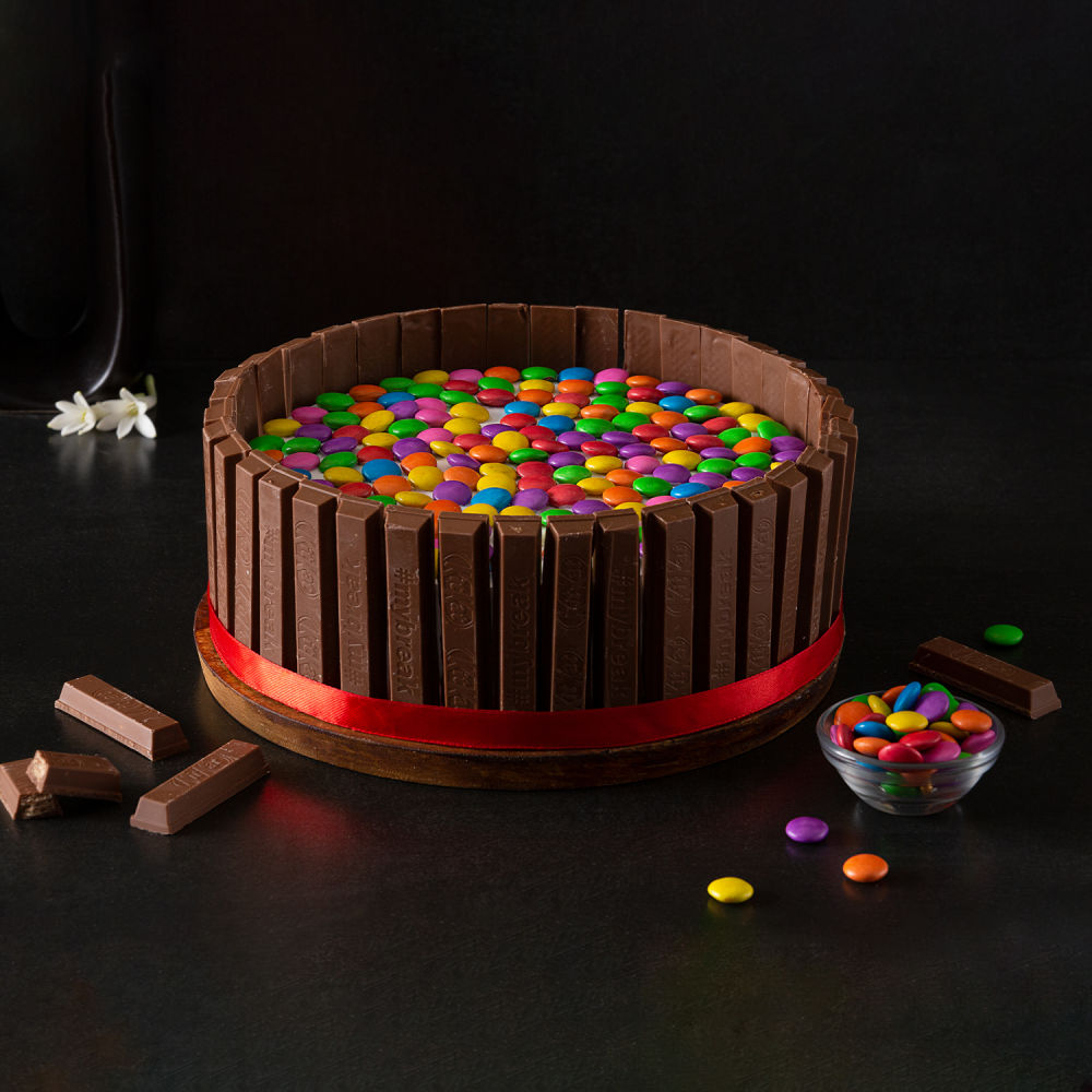 KitKat Gems Cake | Kids Birthday Cake | Cakeobee - Order Online