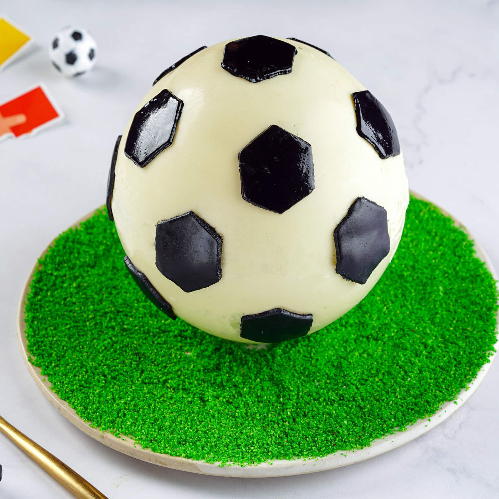 45 Awesome Football Birthday Cake Ideas : Tiny Stars on Green Cake