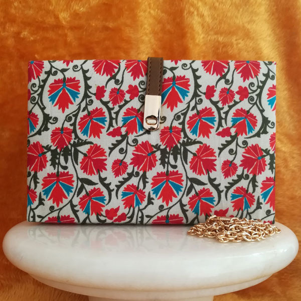 Floral Printed Clutch Winni