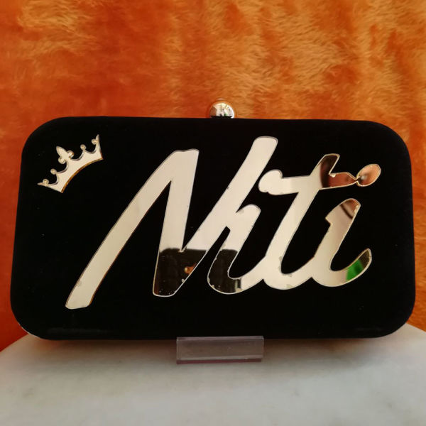 Customized Clutch Winni