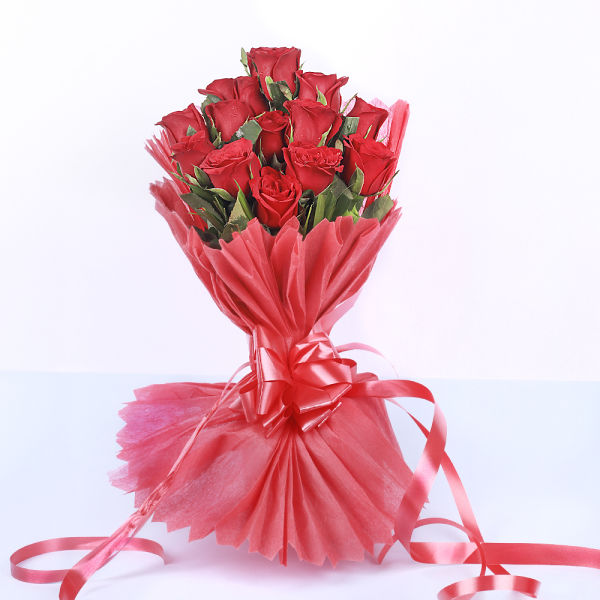 15 Red Roses in Red Paper Packing: order flower online
