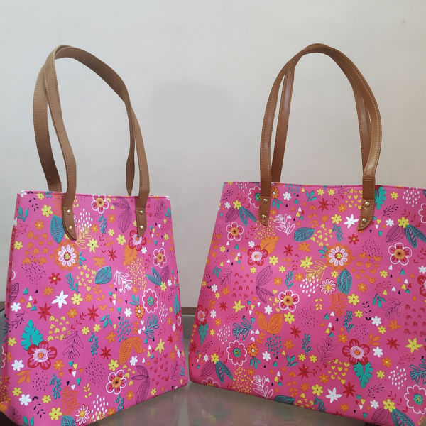 Bright Pink Colored Tote Bag | Winni