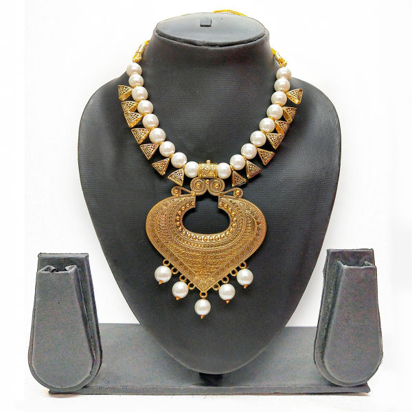Buy Gold Shade Alluring Kundan Necklace Set