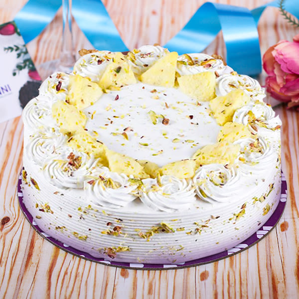 Dreamly Rasmalai Cake Delivery in Trichy Order Cake Online Trichy Cake  Home Delivery Send Cake as Gift by Cake World Online Online Shopping India