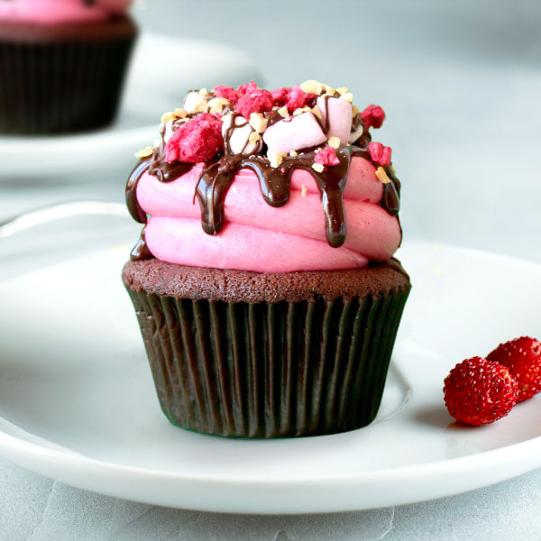 Buy Cheerful choco strawberry cupcake