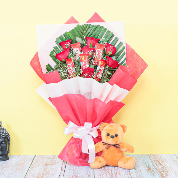 Buy Red Admirable Rose Bouquet