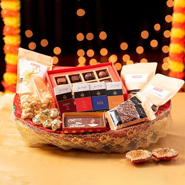 Luxury Diwali gift hamper with Diwali sweet box Contains Chocolates and  Greeting card at Rs 9200/piece | Kadavanthra | Kochi | ID: 27130500930