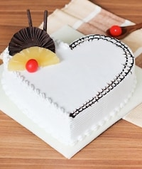 valentine pineapple cake