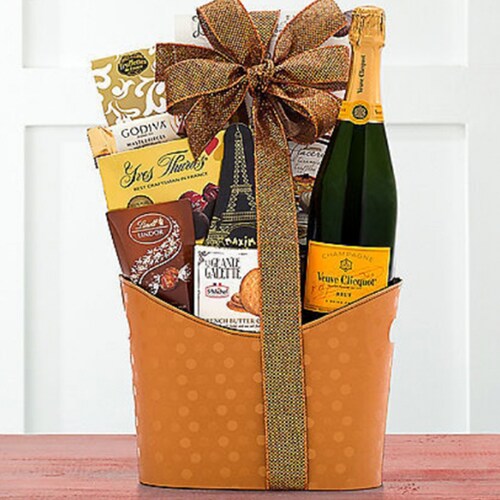 Buy Classic Champagne Exclusive Hamper