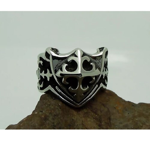 Buy Artistic Enraved Classic Ring