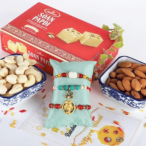 Buy Felling Of Love Rakhi Combo