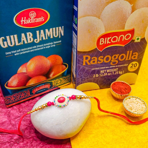 Buy Red Round Rakhi With Sweet Boxes