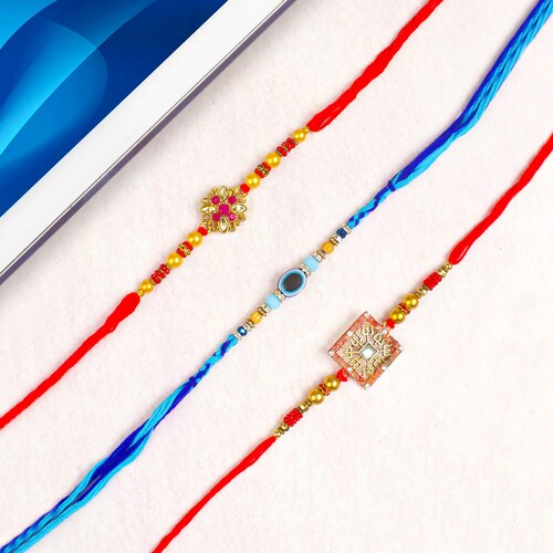 Buy Sizzling Rakhis Set