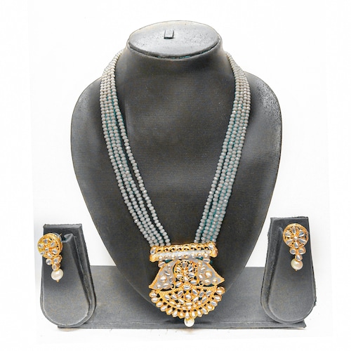 Buy Class Pearl Necklace Set