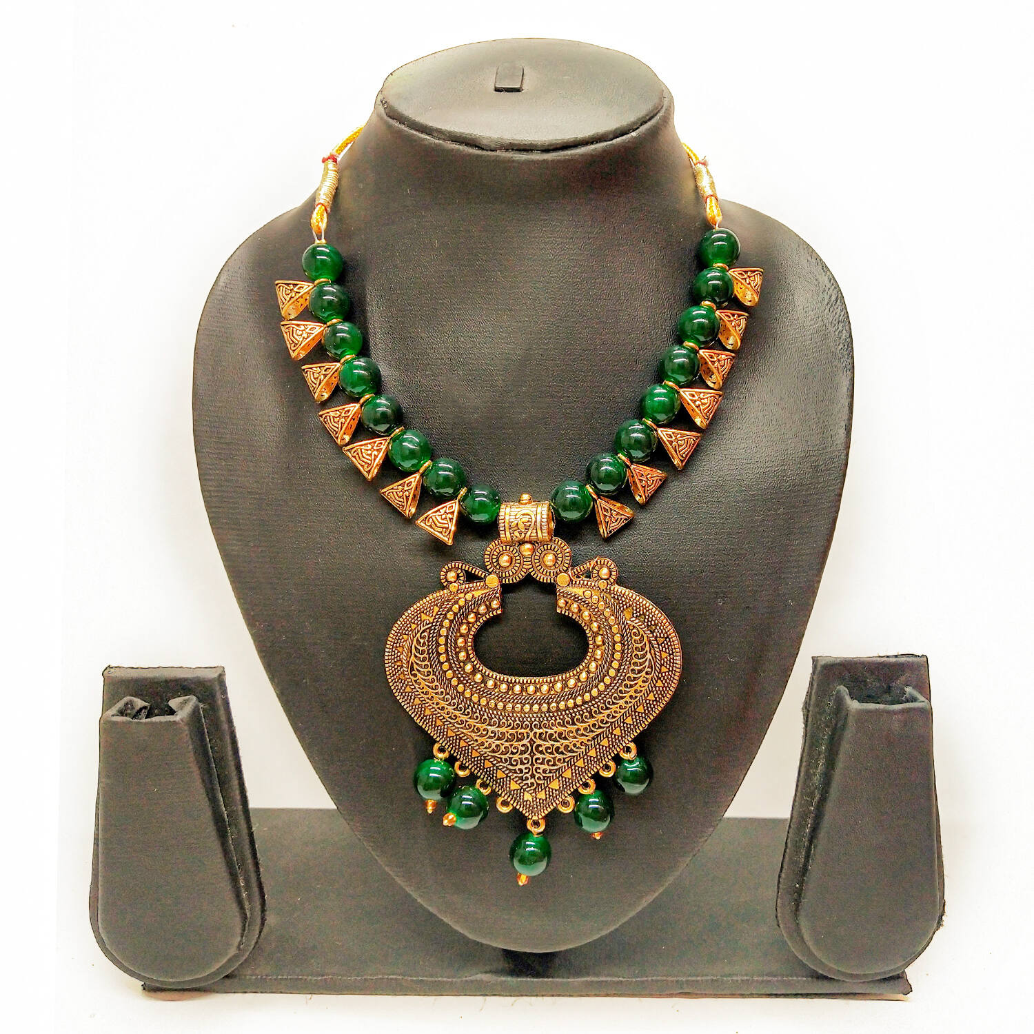 18K Gold Plated Green Choker Necklace Set - Latest Choker Designs – Niscka