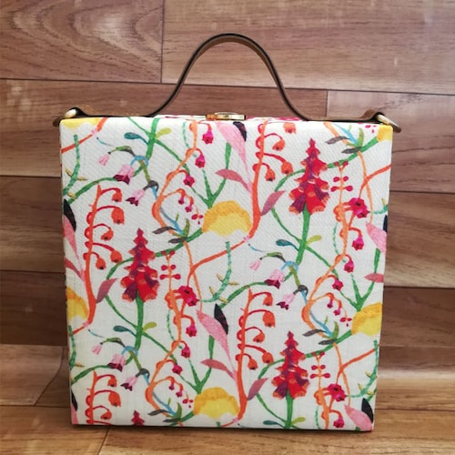 Buy Thread Painted Handbag