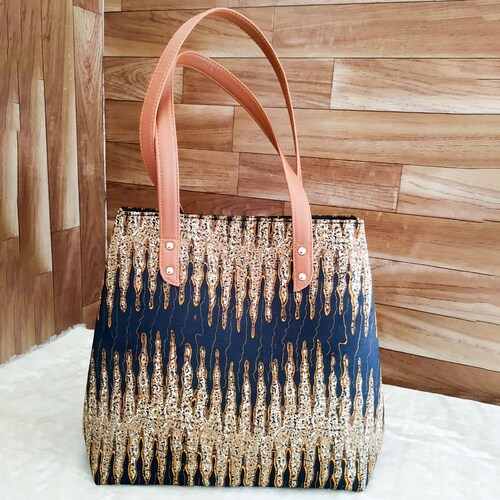Buy Sizzling Designer Handbag