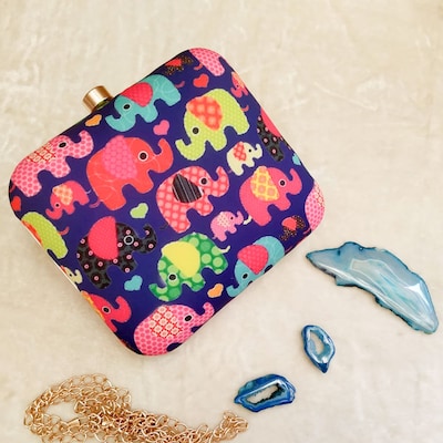 Little Elephant Pattern Clutch