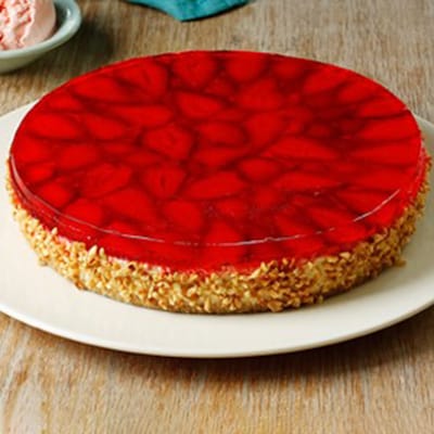 Fresh Strawberry  Cake