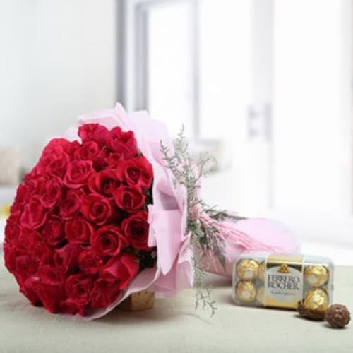Buy 50 Red Roses and Ferrero