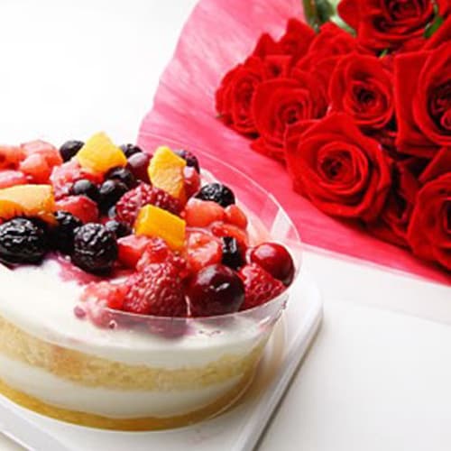 Buy Red Roses With Fruit Cake
