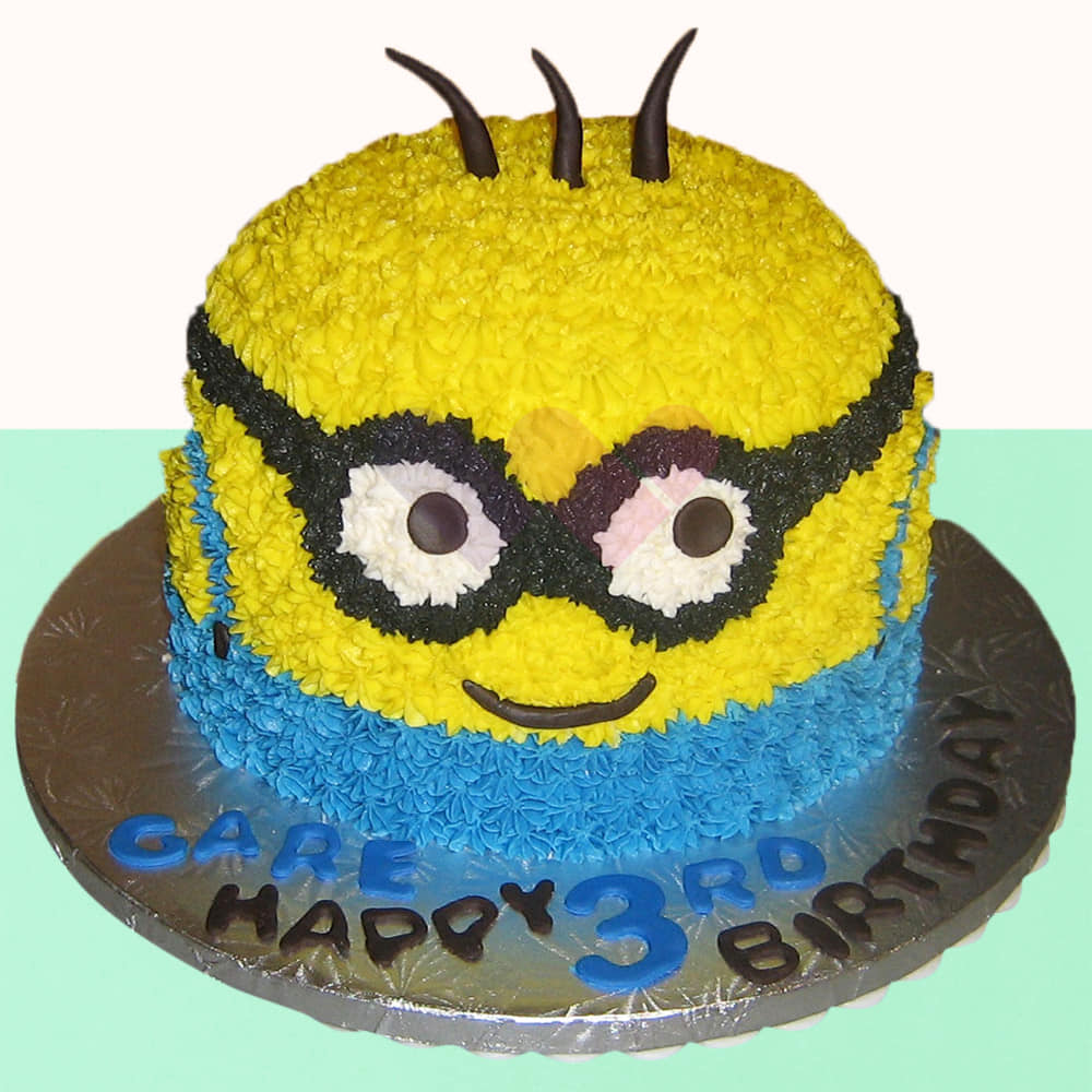 Minion Birthday Cake (made by Mackay Cakes) - Mackay Cakes