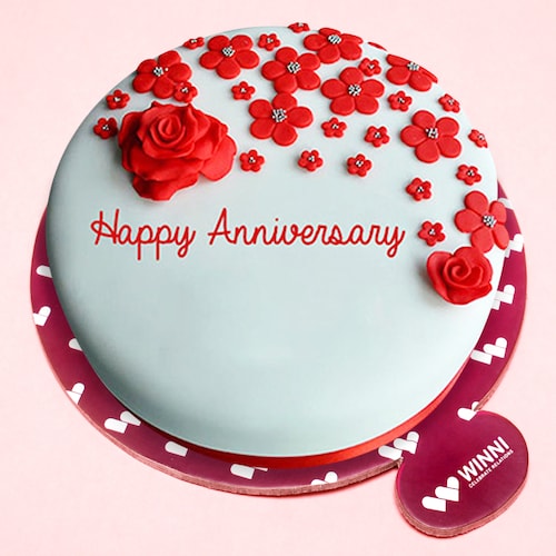 Buy Gorgeous Anniversary  Fondant Cake