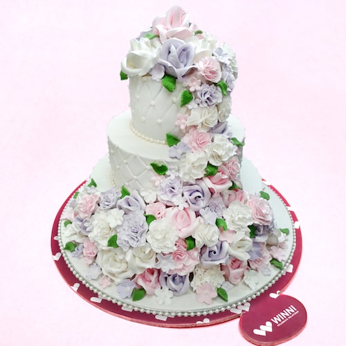 Buy Amazing Wedding Cake