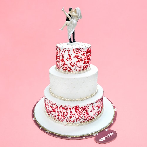 Buy Wedding Cake For Loving Pair
