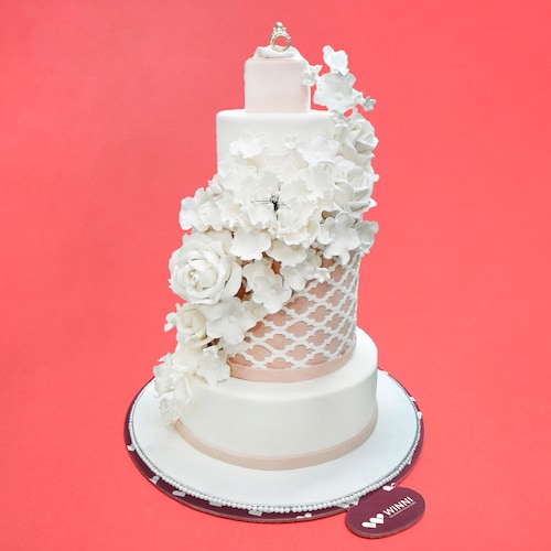 Buy Wedding Cake For Best Moment