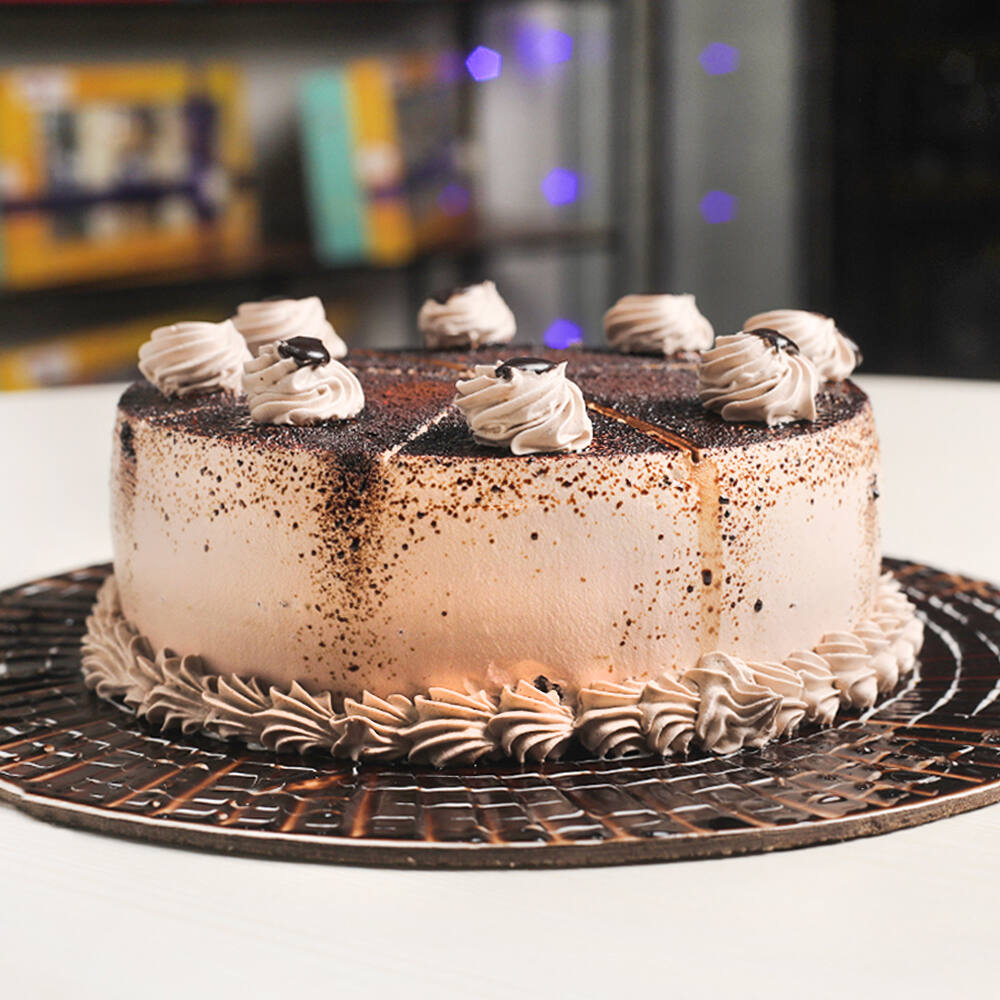 The Best Tiramisu Cake - Momsdish