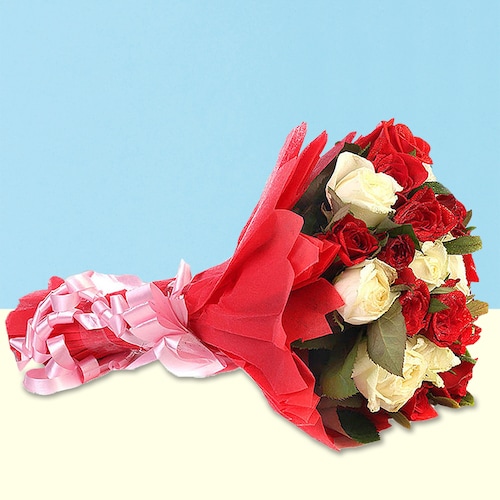 Buy Red And White Roses Bunch
