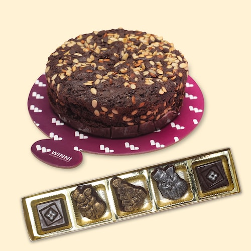 Buy Plum Cake With Chocolates