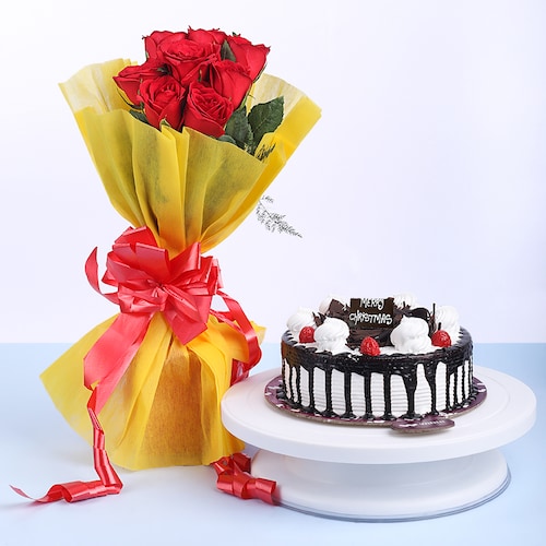 Buy Black Forest With 8 Red Roses