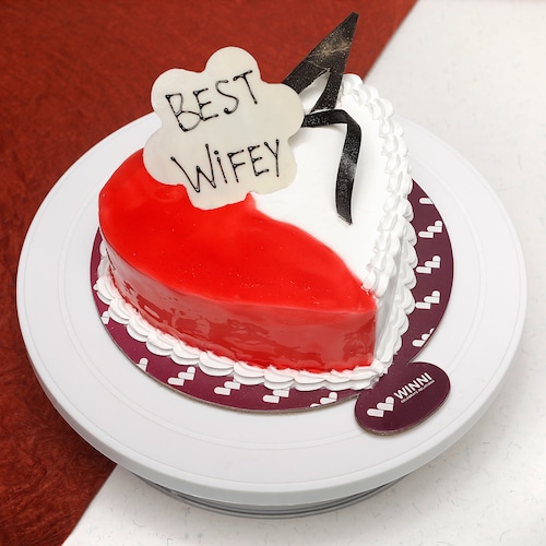 Buy Strawberry Vanilla Best Wifey Cake