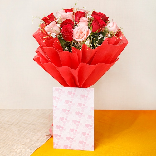 Buy 15 Red And Pink Roses With Greeting card