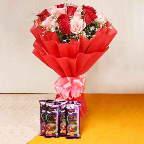 Buy 15 Red And Pink Roses With 5 Silk Chocolates