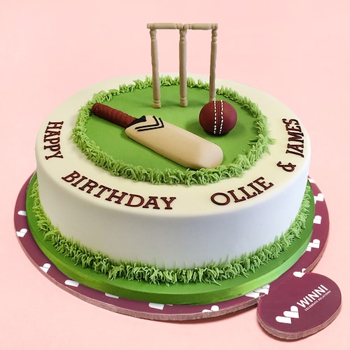Buy Cricket Pitch Fondant cake